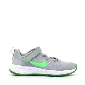 Nike Revolution 6
